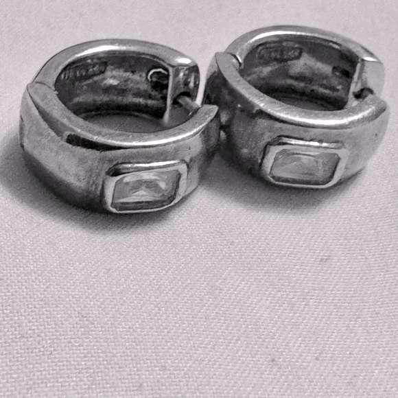 ✨ Stylish Vintage Sterling Silver and Pave Crystal Huggie Earrings - Picture 3 of 15